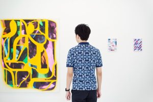 Art news gallery influence